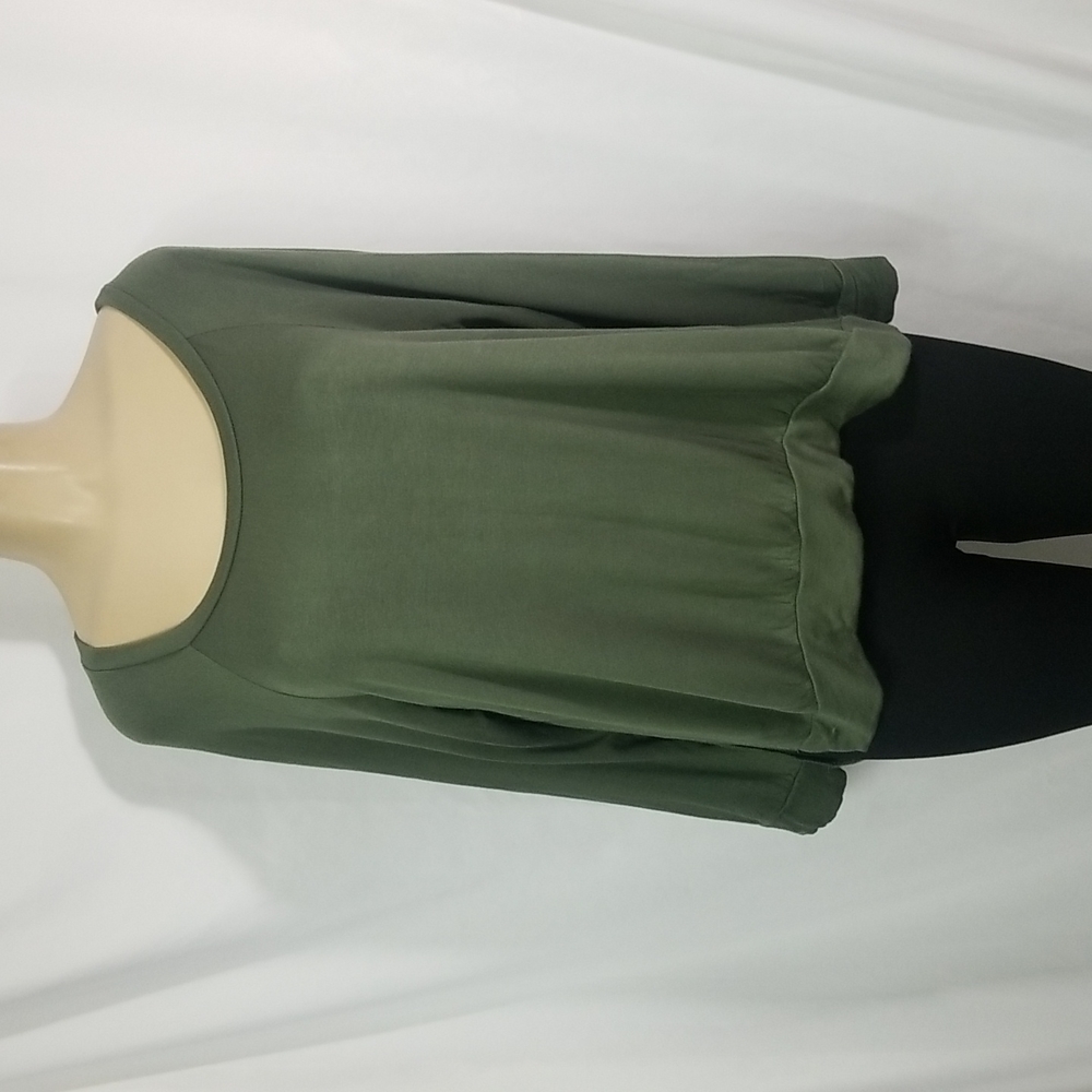 IVOIRE WOMENS LS SWEATSHIRT IN ARMY GREEN SIZE LARGE HI-LOW